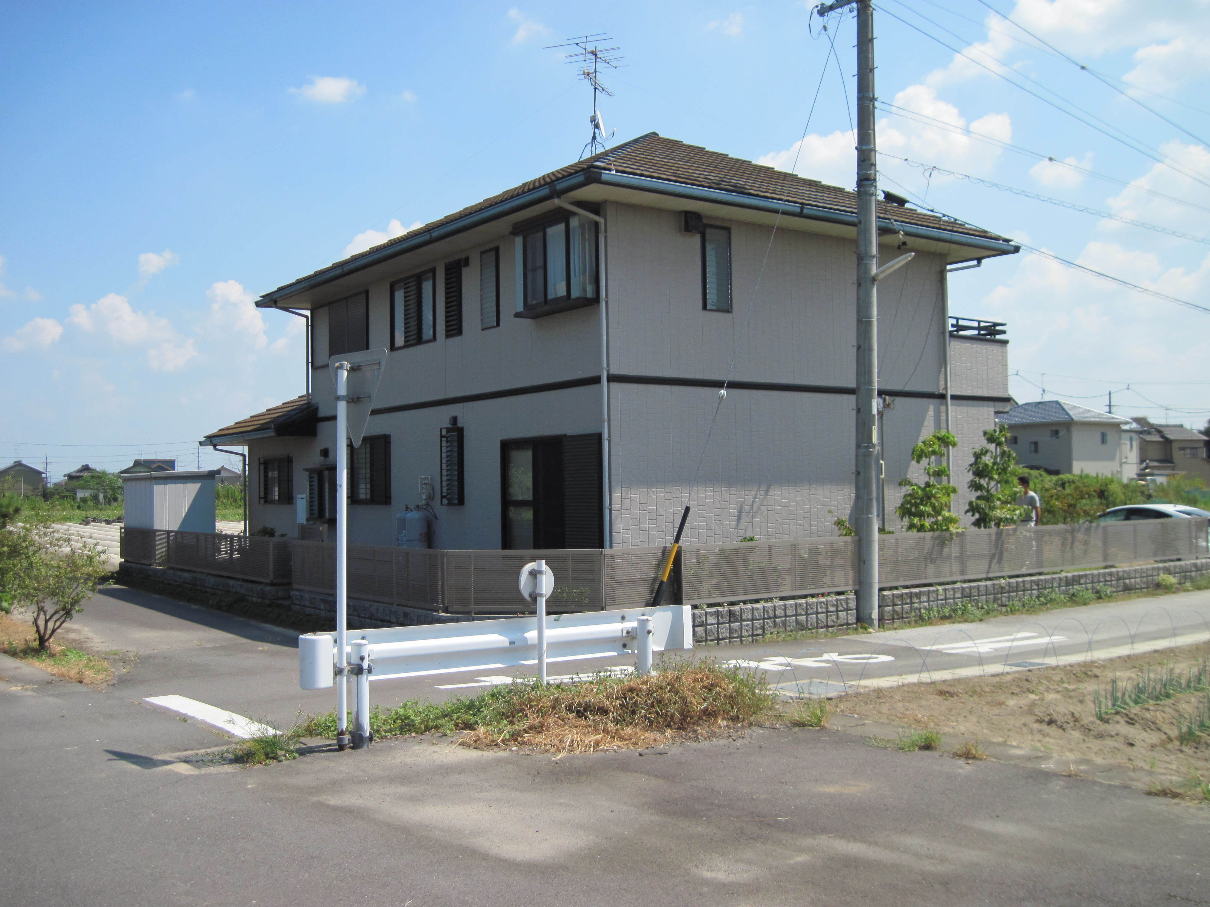 ペンキ塗り替え雨漏り補修名古屋日向建設施工前